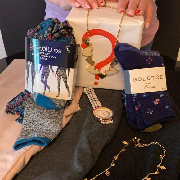 $50 WORTH OF ITEMS FOR $25 PLUS FREE SHIPPING!!!! $50 WORTH OF ITEMS FOR $25!!! - Picture 2 of 9